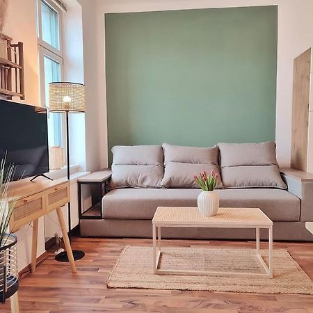 Coffeelounge: Zentrale Wohnung Mit Kueche Inkl. Kaffee Dresden Exterior foto